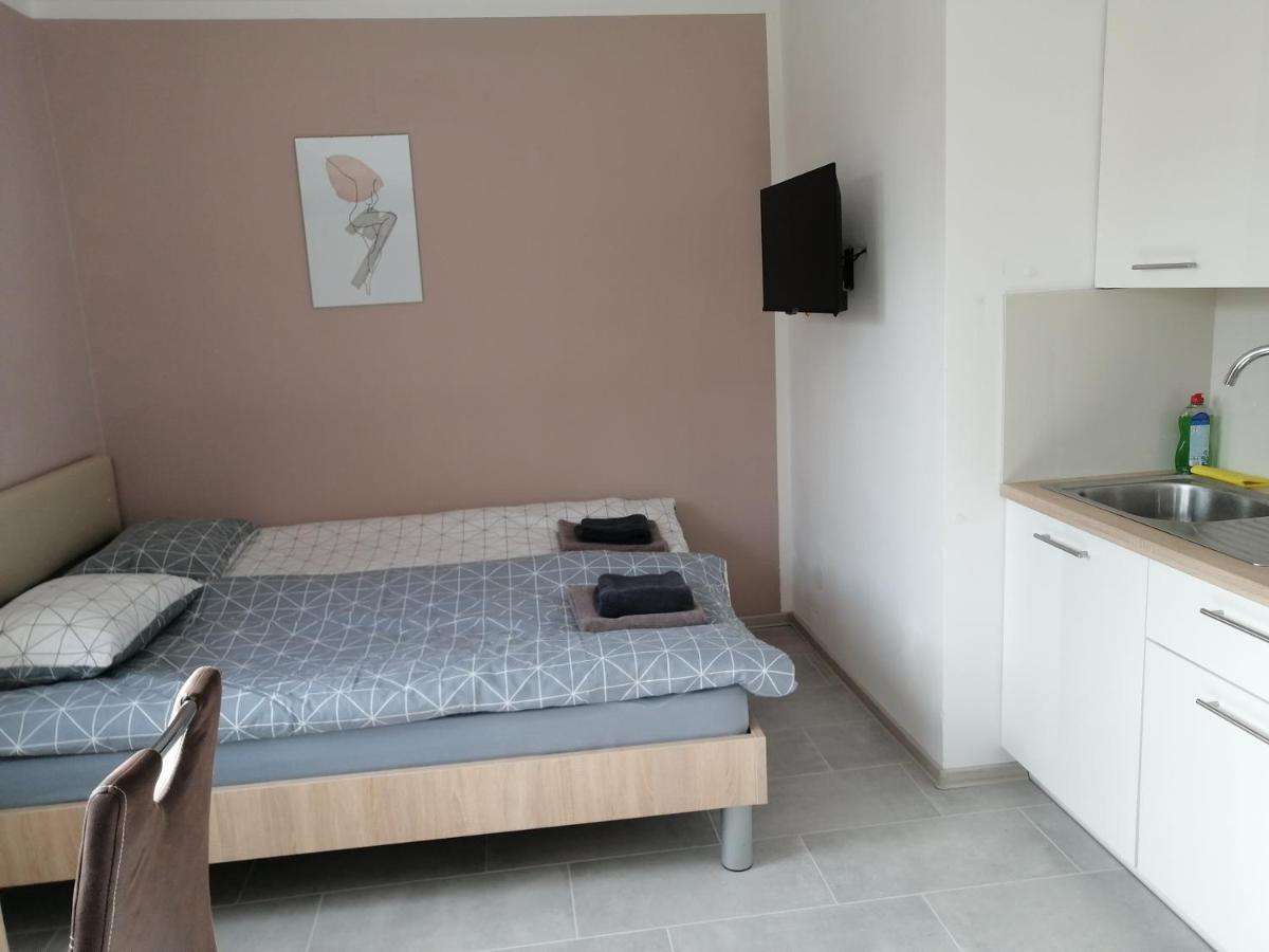 Rosemary & Free Parking Apartment *