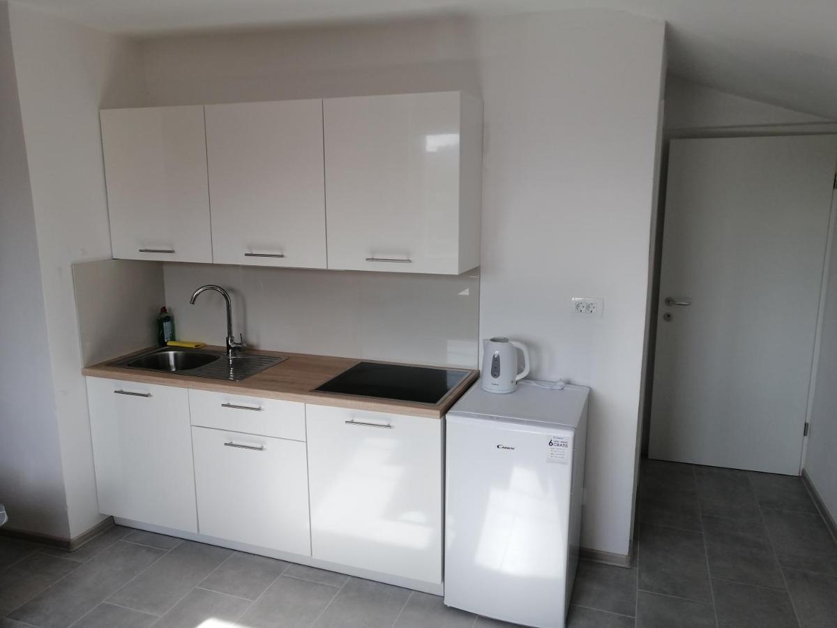 Rosemary & Free Parking Apartment *