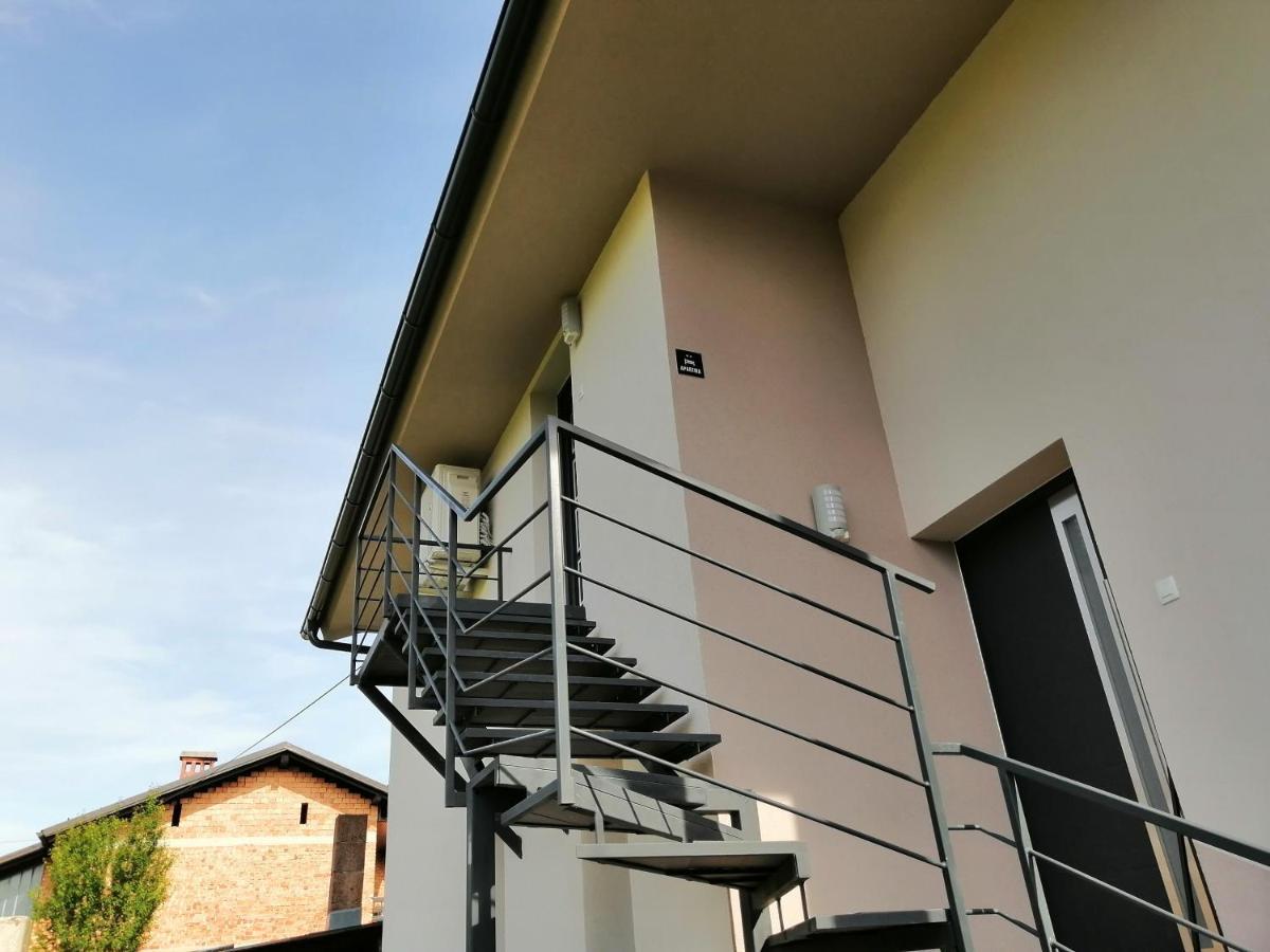 Rosemary & Free Parking Appartement